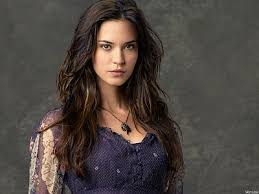 Odette Yustman hot