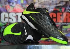 Daftar Harga Sepatu Futsal Nike Terbaru 2015 (Original)