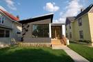 Small Contemporary Prefab Home : Easy to Build and Sustainable