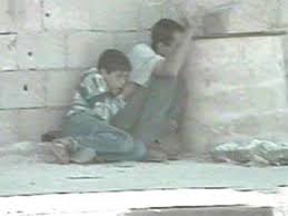 حدث فى مثل هذا اليوم(استشهاد الطفل محمد الدرة برصاص قناصة إسرائيليين Images?q=tbn:ANd9GcQ8KVqKdtNhd7mT89kqkA36ymN42xVwJECchdZ8Do07UyqnXfOzw8OlX5h8Yg