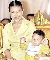 The most precious gift on Mother\u0026#39;s Day for HRH Princess Srirasmi, the Royal Consort of HRH Crown Prince Maha Vajiralongkorn, will be a card she makes for ... - 110806new013pk4