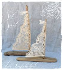Driftwood boats...this would have been great in my beach themed ...