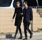 Anne Hathaway heads to temple with fiancé Adam Shulman to