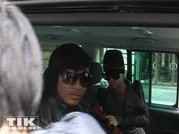 Rihanna mit Freundin und Assistentin Melissa Ford | TIKonline. - rihanna-melissa-bln-1