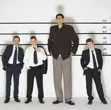  اطول رجال في العالم-------------- Images?q=tbn:ANd9GcQcjiO6F2iPoG6-osaePP6eA6b2-CSR5twWm1Ts4GAbUgg8Vtmw