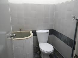 Model desain kamar mandi sederhana kecil dan mungil�??