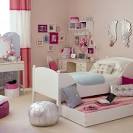 Amazingly Cute Girls Bedroom Ideas With Small Bed And Laminate ...
