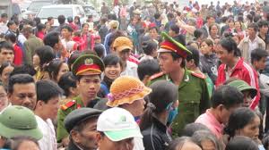 Việt Nam: 'Ngày càng công an trị' (BBC) Images?q=tbn:ANd9GcQq8m904ULhosapBPDaha_mTBtF0nEDvWgmKPFS2PiM5CmSXXUI