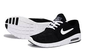 black and white nikes, black and white nikes UK, black and white ...