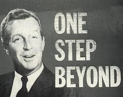 1959 - One Step Beyond (1959-1961) Images?q=tbn:ANd9GcQrdiF3-eV93DlEI8vHsvExYSjRHd0lvXWfmRjn4twRAXR4QBnK
