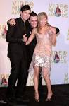 Hilary Duff and Joel Madden Photos - 2005 MTV VMA's Hosted By
