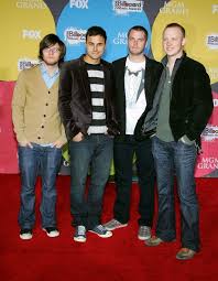 Musicians (L-R) David Welsh, Jimmy Stofer, Joe King, and Isaac Slade of the group \u0026#39;The Fray\u0026#39; arrive at the 2006 Billboard Music Awards at the MGM Grand ... - 2006+Billboard+Music+Awards+Arrivals+dQMGyNTan62l