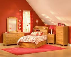 How to Furnish an Attic Bedroom? | House Design and Layout