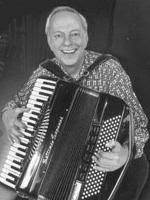 Theo Erasmus. Profile: Very well-known South African accordion (Afrikaans: trekklavier) player with a career spanning back to the sixties, also playing the ... - A-150-695619-1166875533