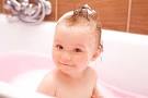 ... bebek banyosu, cilt rahatsızlıkları, Dr. Mehmet Kuru, ılık su banyosu, ... - ilik-banyo-bebege-iyi-geliyor