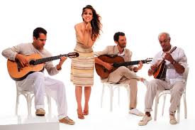 Blog de musicaemprosa : Música em Prosa, Água Doce...Roberta Sá e Trio Madeira Brasil cantam Roque Ferreira