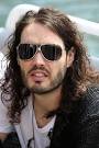 Russell Brand Making Out With A Random Australian Girl - Russell+Brand+Making+Out+Random+Australian+3EJC8iwr7gvl
