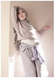 Hijab Style Ala Hana Tajima Simpson | Trend busana muslim ...