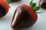 Juicy CHOCOLATE COVERED STRAWBERRIES « FoodPornDaily