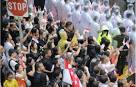 Singapore arrests teen behind anti-Lee Kuan Yew rant - BBC News
