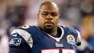 Patriots Vince Wilfork Helps Free a Woman From Car Crash (Pic)