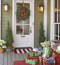 13 Christmas Porches, Doors, and Entryways