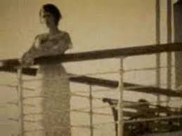 1912 U.K. - The Real movie of real Titanic Images?q=tbn:ANd9GcS4lDZZqMWnqA8vZ2FftFemghlPWBWadcX5nWZlxkc3aTNmSYVMyQ