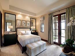Small Guest Bedroom Ideas | Small Guest Bedroom Ideas For Your ...