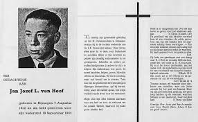 Op 19 september 1944 werd Jan van Hoof in Nijmegen als gids op een Engelse verkenningswagen door een Duitser doodgeschoten. - -016