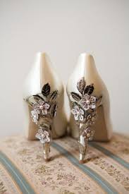 Stepping Out in the Best Wedding Shoes Ever - MODwedding