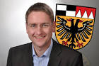 ... seinen Kontrahenten Kurt Unger von der SPD durch, der 39,73% erreichte.