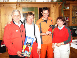 Bildunterschrift: v.l.: Flachaus Bürgermeister Hans Weitgasser, Z MOBILITY Gesellschafter Werner Ziegelmeier, Tourismuschef Stephan Semmelmayr, Petra Kleber ... - MCA+Flachau+2008