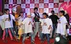 SRK teaches gen Y to pose like him, celebrates childrens month