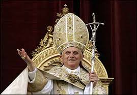 Папа Бенедикт XVI ввел в Римской Курии «законодательное новшество исторического значения»