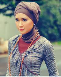 Tips for Hijabers: Menyesuaikan Hijab dengan Bentuk Wajah ...