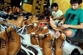 Mengintip Kesuksesan Ilham Nirwan dalam Bisnis Sepatu | Bandung