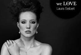 Models we LOVE – Laura Seibert » Coultique - laura_seibert_model_front_coultique