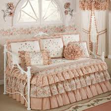 Admirable Motive Bedding Decorating For Your Teen Ideas ...