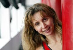 Sandra Geiger-Jacob : le sport est inaccessible aux démunis. Des idées dans le biceps - Sandra Geiger-Jacob, 35 ans, plusieurs fois championne du monde de ... - dna_21_fevrier_2005