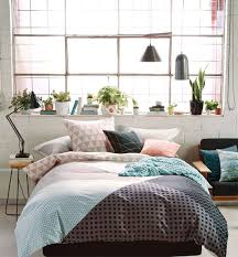 How To Style A Guest Bedroom - Bedroom Styling
