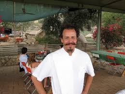 Silvestre: Benito Molina Sparks Zinfandel Vineyard in Summer ... - silvestre-chef-benito-molina