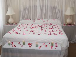 candle & flower petals bedroom decorating ideas for married ...
