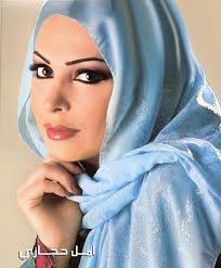 امل حجازي مغنية وعارضة أزياء لبنانية Images?q=tbn:ANd9GcT5nYtK8X9le0EcuGm9RL8CI4M4gGxpCIDA9pbp_2gT6Zb4I2N7