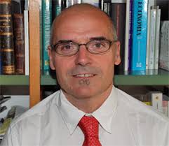 José García-Montalvo es profesor investigador del IVIE y catedrático del departamento de Economía y Empresa de la Universidad Pompeu Fabra. - foto_invitado_1_001