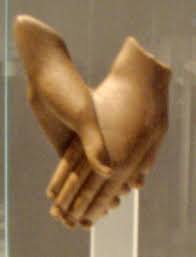 Representación de manos en el arte egipcio Images?q=tbn:ANd9GcTEQQmrSWTmP5ZYRGpuSbU9aBQ1xKvjW4q2SAPsj_FDn2o94iF9