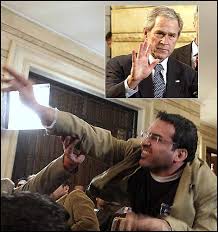 القاء الحذاء على الرئيس الامريكي بوش ... الفيديو كامل( أفضل جودة) بالاضافة للصور  «§»ـ♦ Images?q=tbn:ANd9GcTGJTj0EpwOD4ObTNu686x2RdrBHCOYTVzKn2edHhtVM8p0cH1V