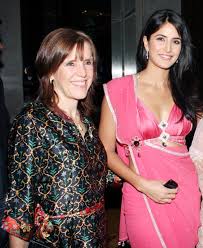 Katrina Kaif is born as Katrina Turquotte (Kat is Turquotte, not Kaif) in Hong Kong to a Kashmiri Muslim father, Mohammed Kaif, and a British Christian ... - Katrina-Kaif-with-her-mother-Suzanne-Turquotte