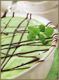 Mousse de Menta Images?q=tbn:ANd9GcTcjYyR9R-DncE9u4kbQs3oW8ZHZJPhP5aPKy93UGv6syg7tvPeWw