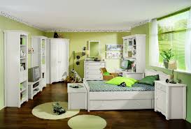 chic-white-ikea-bedroom-furnishings-ideas-with-green-wall-painted-also-green-rounded-bedroom-mat-to-decorate-in-master-green-bedroom-ideas-green-bedroom- ...