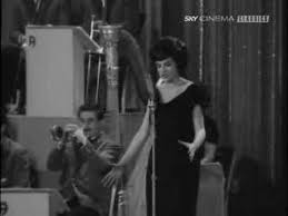1960 - Wilma De Angelis - Quando vien la sera "Sanremo 1960" Images?q=tbn:ANd9GcTf-I7HjBmRuzI5dhCUd2_Od8KBkPML3nxKN5YVkm3FfKfrohJfwQ